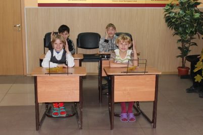 Новые парты и стулья в Чернцкой школе